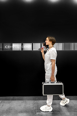 Имплантация зубов