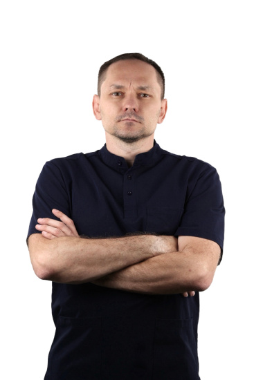 Саранча Андрей Сергеевич Врач стоматолог-хирург